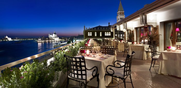 Romantic dinner in Venice